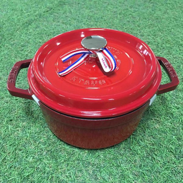 GX2017 staub ストウブ COCOTTE RONDE 1102006 20CM-2.2L レッド 鋳物 ホーロー キッチン調理器具 箱傷汚れ有り 未使用 保管品 鍋の画像2