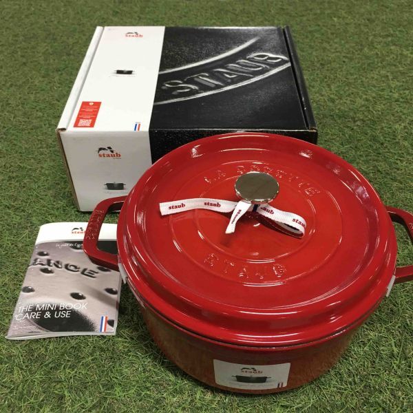 GX2074 staub ストウブ COCOTTE RONDE 1102406 24CM-3.7L レッド 鋳物 ホーロー キッチン調理器具 箱傷汚れ有り 未使用 保管品 鍋の画像1