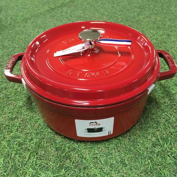 GX2080 staub ストウブ COCOTTE RONDE 1102406 24CM-3.7L レッド 鋳物 ホーロー キッチン調理器具 箱傷汚れ有り 未使用 保管品 鍋_画像2