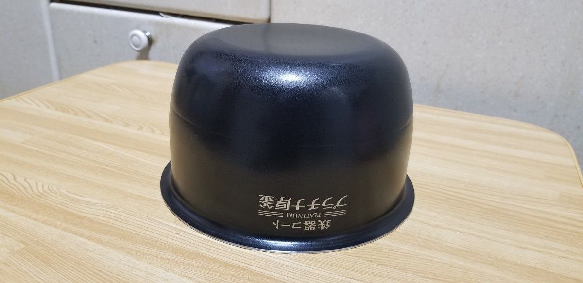 ☆2020年製☆象印 圧力IH炊飯器 鉄器コートプラチナ厚釜 極め炊き 5.5合 NW-TA10 ブラウンメタリック色 