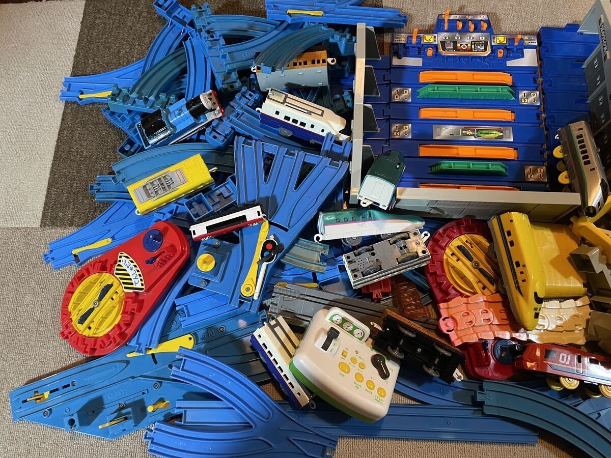  Plarail large amount summarize junk . hoe . automatic connection action other not yet cleaning present condition delivery 
