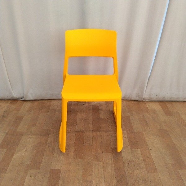  used Vitra vi tiger start  King chair tip ton yellow mango for meeting chair mi-ting chair start  King for meeting chair 