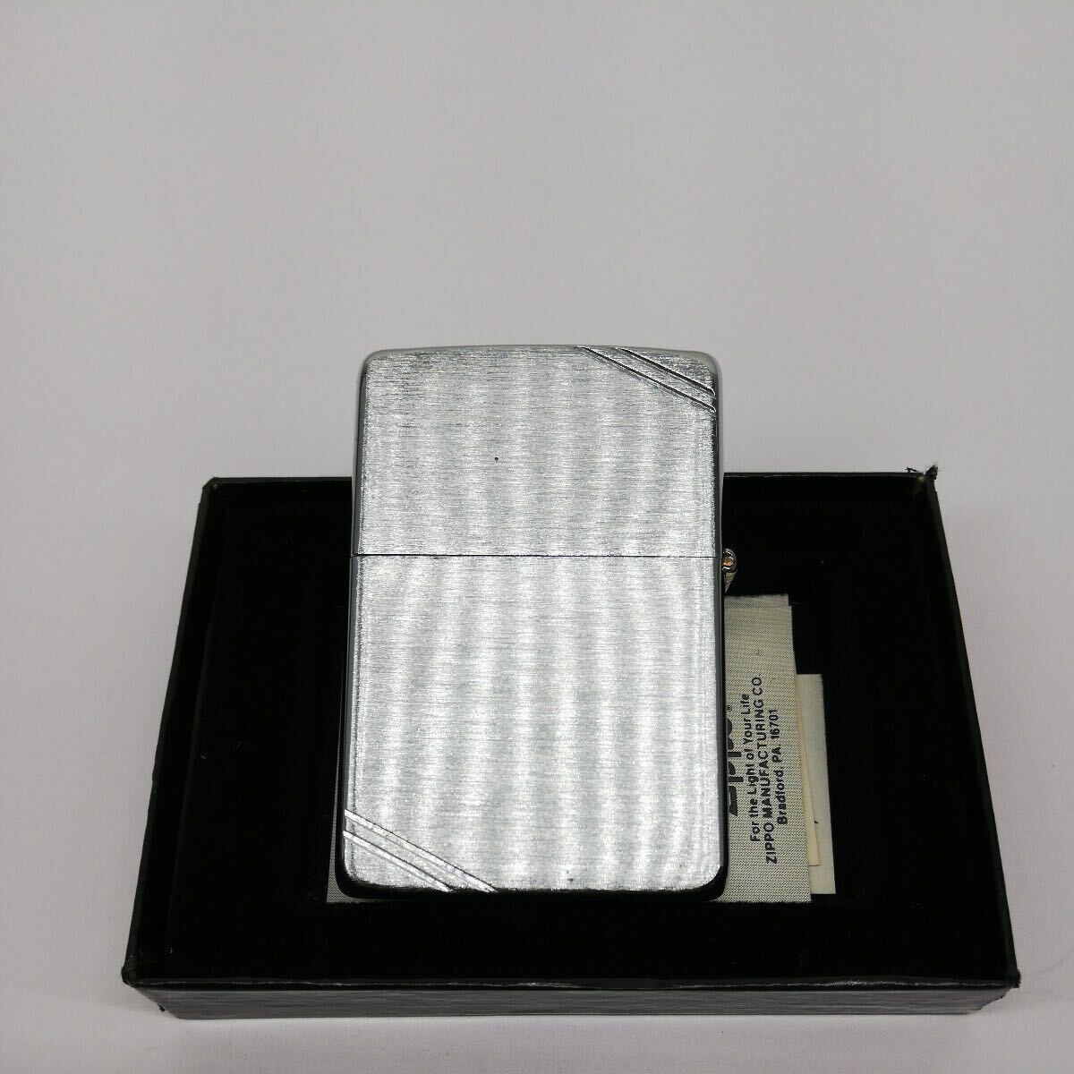 レ)[未使用] Zippo ジッポー AMERICAN CLASSIC / VINTAGE SERIES 1937 / #230 BRUSH CHROME FT / WINDY 1985年製 管理Y 送料520円の画像3