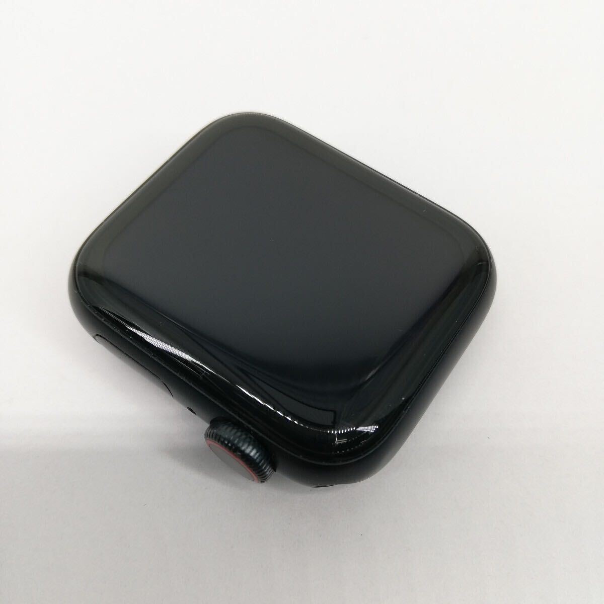 サ)[動作確認済] Apple Watch SE 第2世代 GPSモデル 40mm MNPL3J/A ミッドナイトアルミニウムケース ミッドナイトスポーツバンド 管理Yの画像3