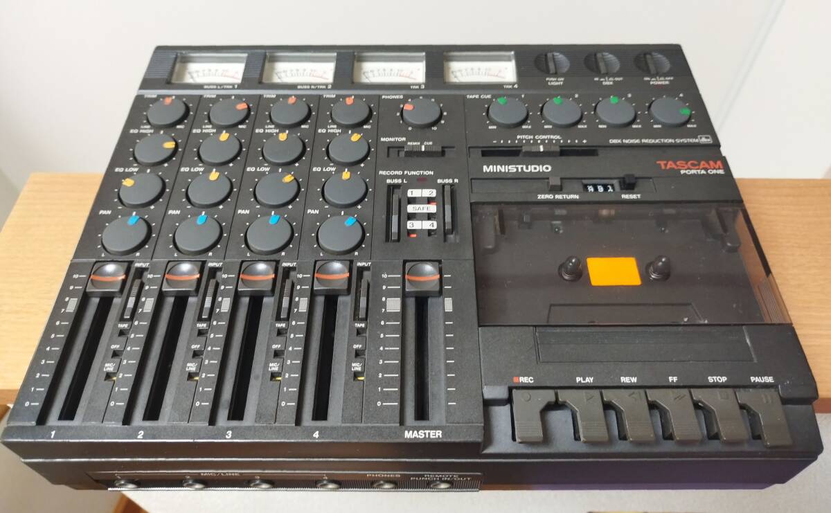 動作確認済 TASCAM カセット・マルチトラックレコーダー PORTA ONE MINI STUDIO 純正ACアダプター / 取扱説明書つきの画像1