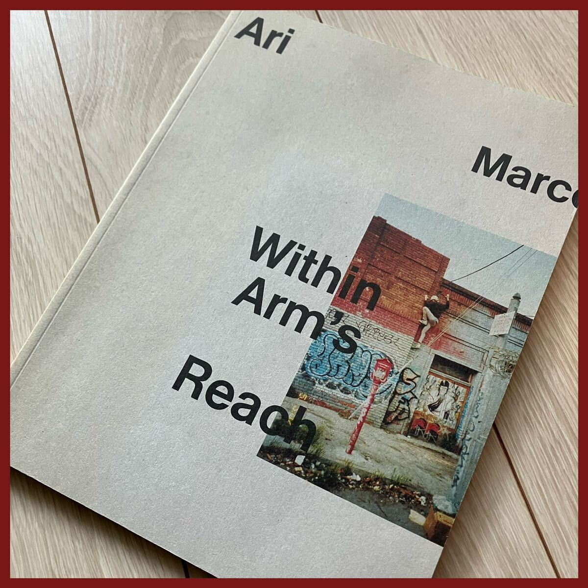 希少!!!洋書【Within Arm's Reach】Ari Marcopoulos/アリ・マルコポロス/写真集/ストリート/カルチャー_画像1