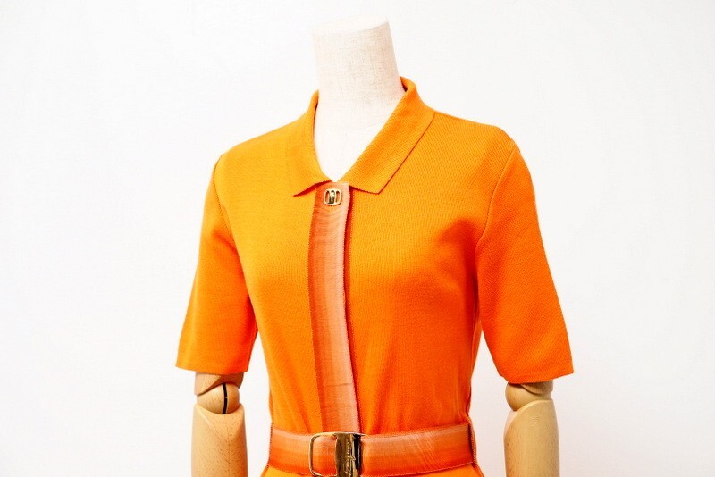 MF6239# Italy made * Salvatore Ferragamo Salvatore Ferragamo* cotton knitted * collar attaching short sleeves One-piece * waist belt * knees under * orange *S