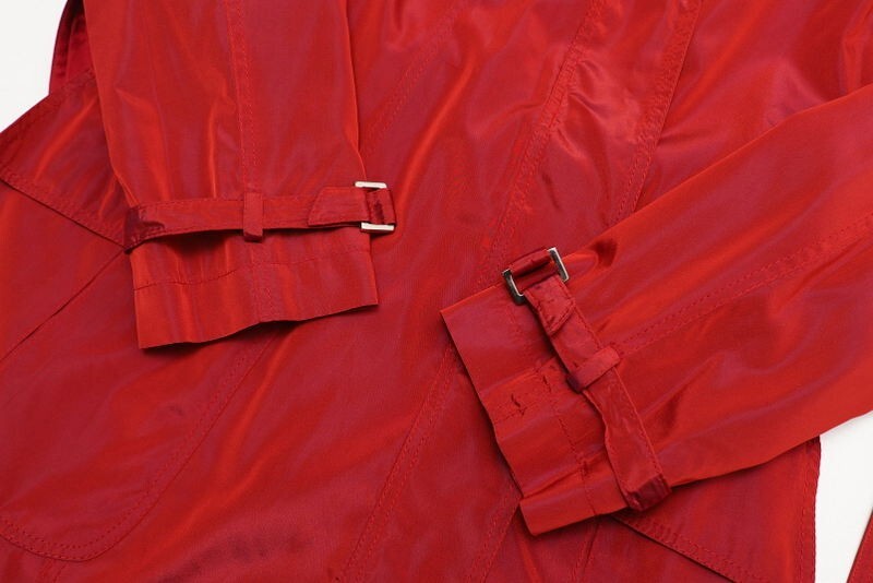 GP7530= unused * Italy made * Gianfranco Ferre /GIANFRANCO FERRE* silk .* lustre feeling * long * trench coat * bell tedo coat *size40* red series 