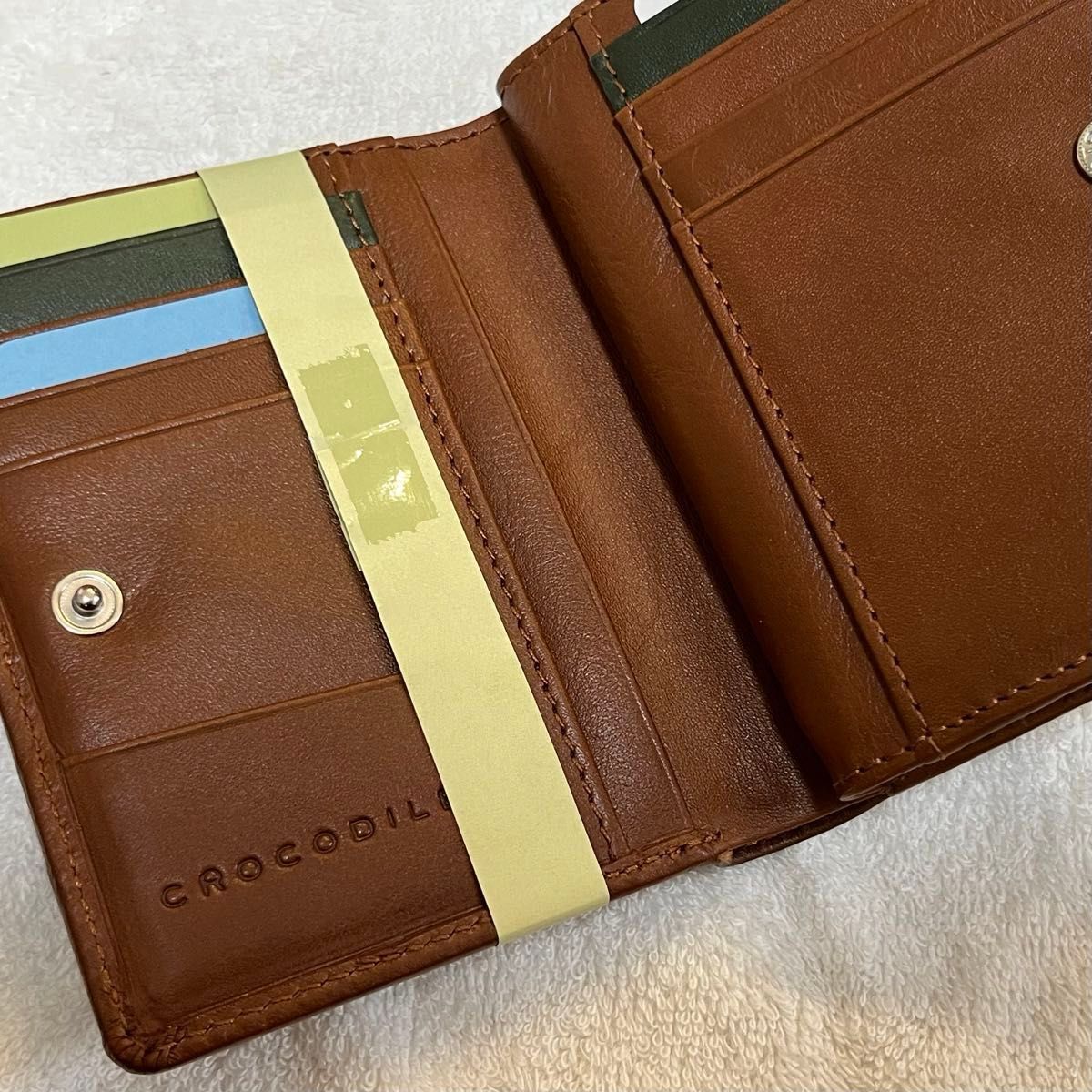 【新品未使用】クロコダイル　二つ折り財布　レザー　牛革　ブラウン