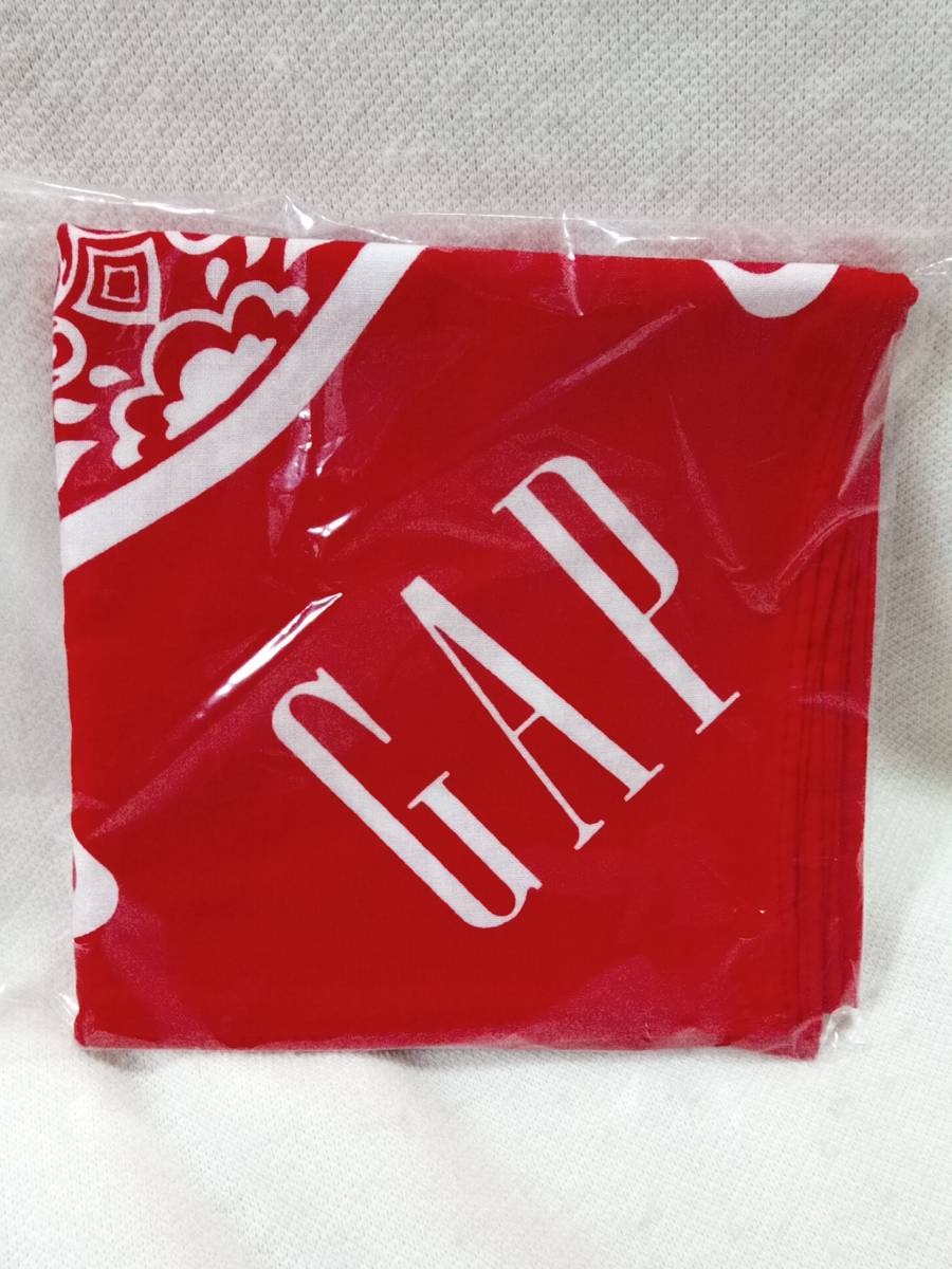 TDR ディズニー　ＧＡＰ　コラボ　バンダナ　ミッキー　定価2000円 レッド　赤_画像1