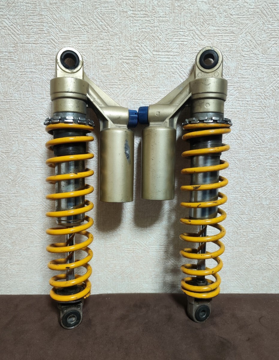 美品 汎用 CB400SF NC42 NC39 NC31 ゼファー Z750 ZRX GSX400 GSX250S XJR SHOWA ショーワ リアサス リヤサスの画像2