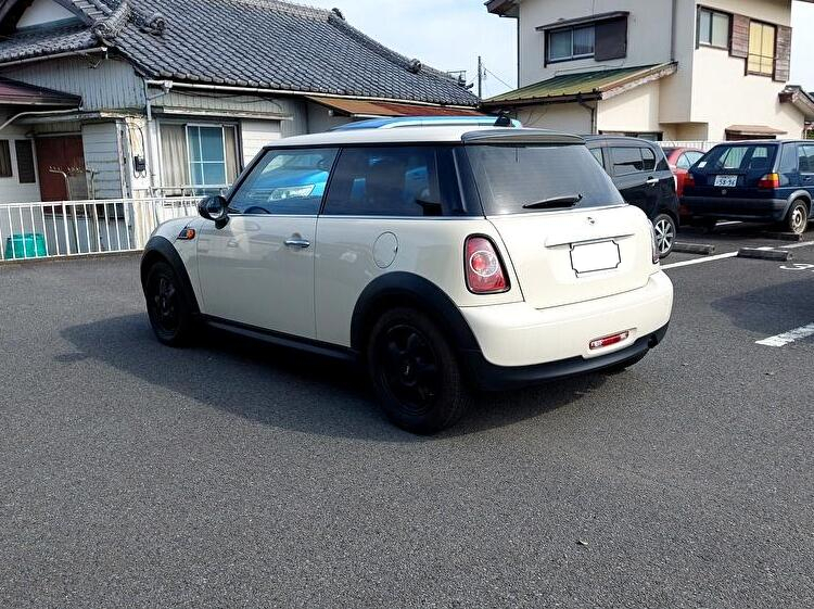 極上車☆諸費用なし☆車検2年付き☆ミニワン 6MT☆R56☆マニュアル車☆MINI ONE☆ETC、ドラレコ☆ミニクーパー☆H22年式☆_画像4