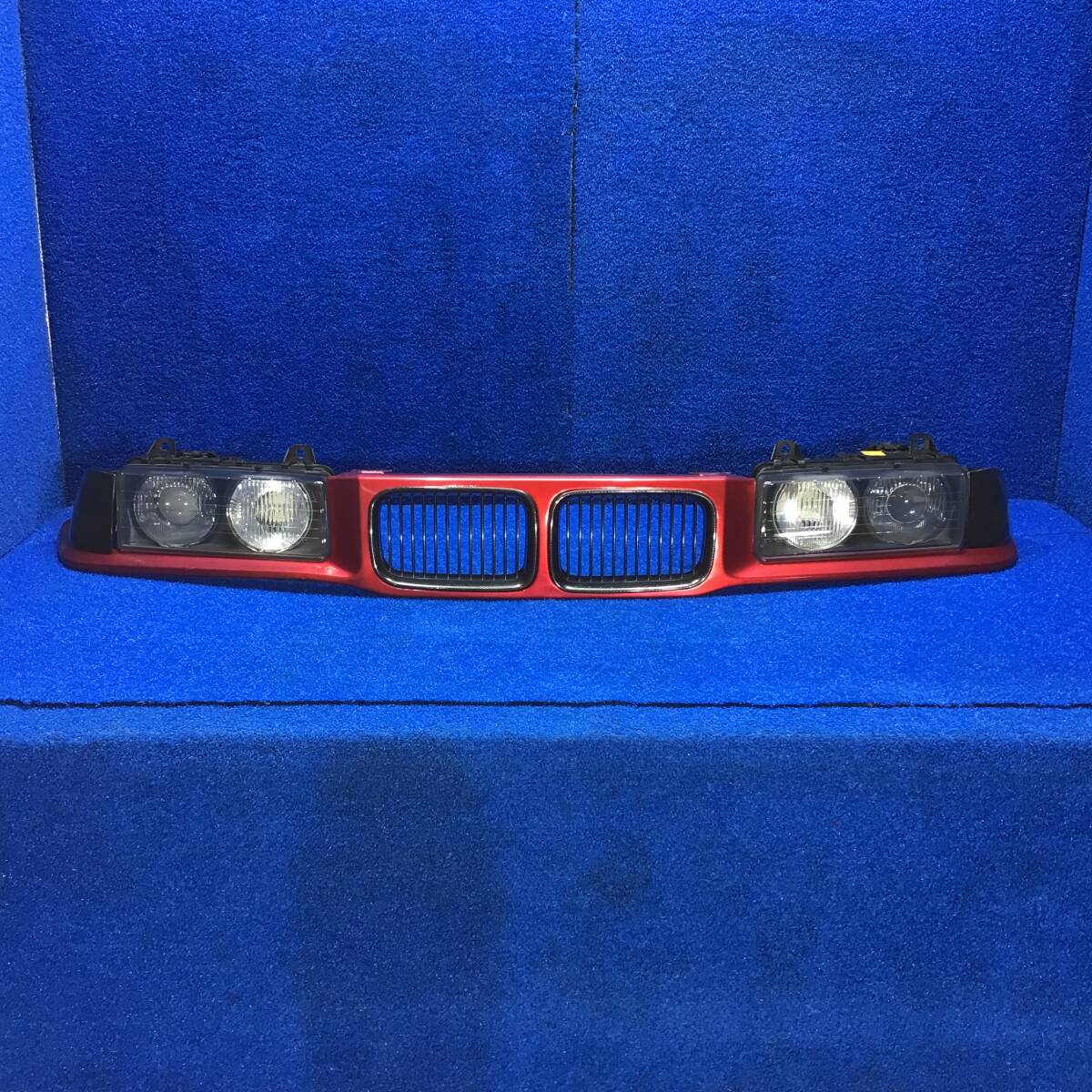 [AK-0015862][j2] H7 BMW 3シリーズ クーペ E36 BE18 左ハンドル 『 純正 ヘッドライト グリル セット 』535024の画像1