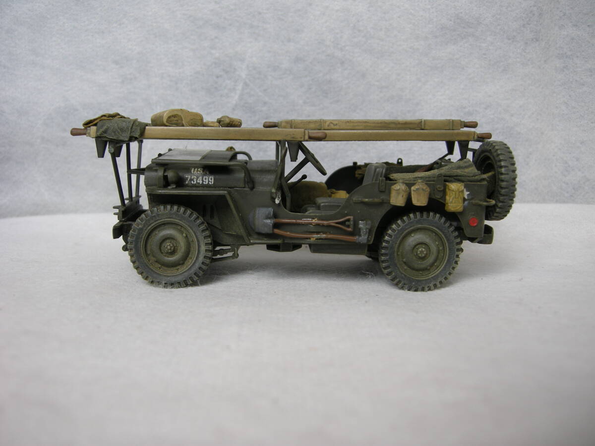 【プラモデル 完成品 1/35 WWⅡ アメリカ軍 1/4トン 4x4 救急車ジープ イタレリ製】の画像1