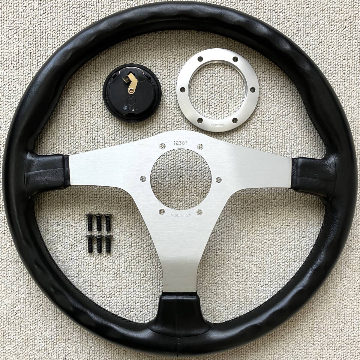 【美品】NARDI ナルディ ステアリング 365mm TRD ホーンボタン/トヨタ/AE86/MR2/SW20/JZA70/GA70/JZX100/ST202/GR/TOM‘S/トムス/MOMO/モモの画像9