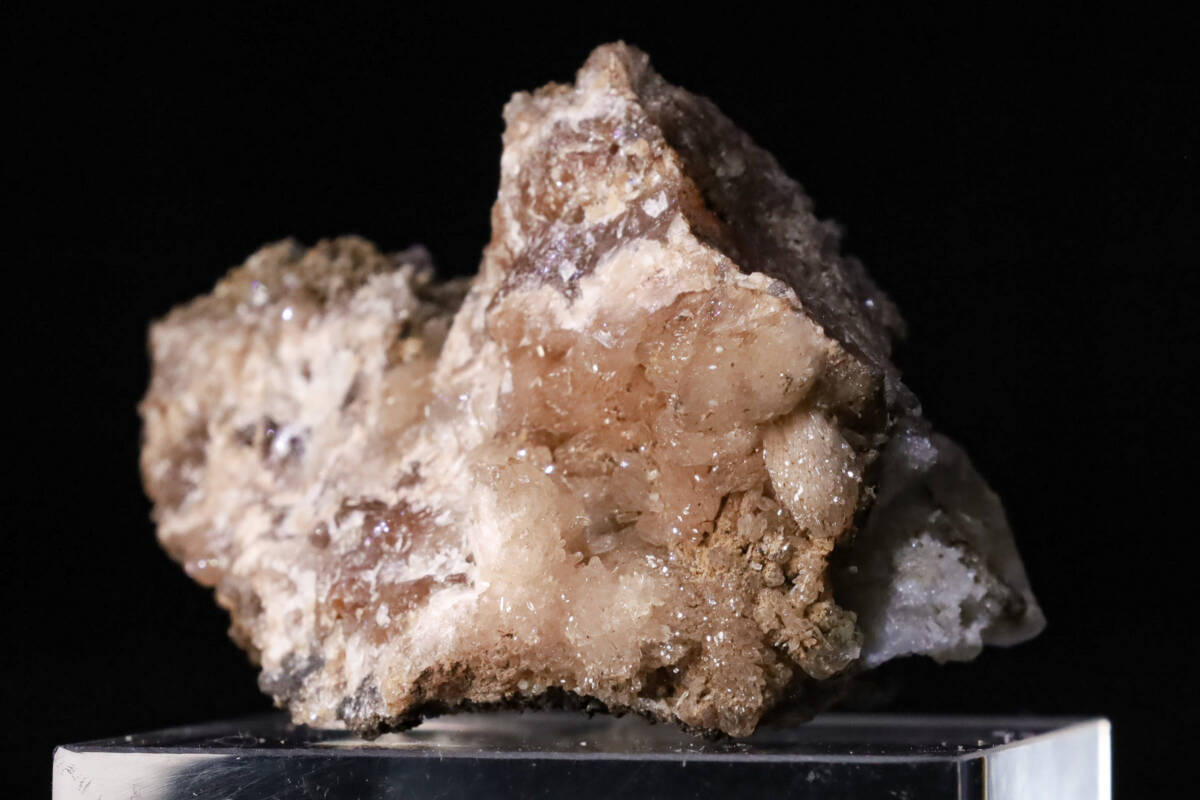 可愛い妖精的 比較的新しく発見された希少鉱物 オルミアイト(オルミ石) カルサイト 40g 鉱物 標本｜南アフリカ N'Chwaning II 鉱山産_画像4