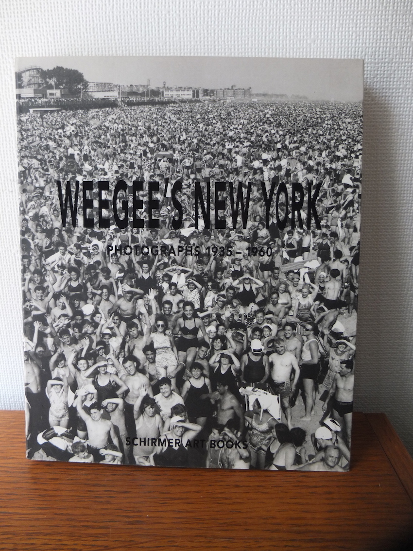 Weegee's New York 335 Photographs1935-1960」 Schirmer Mosel Verlag Gmbh ウィージー 洋書 写真集 報道写真 - アート写真 Weegee's New York 335 Photographs1935-1960」 Schirmer Mosel Verlag Gmbh ウィージー 洋書 写真集 報道写真 - アート写真