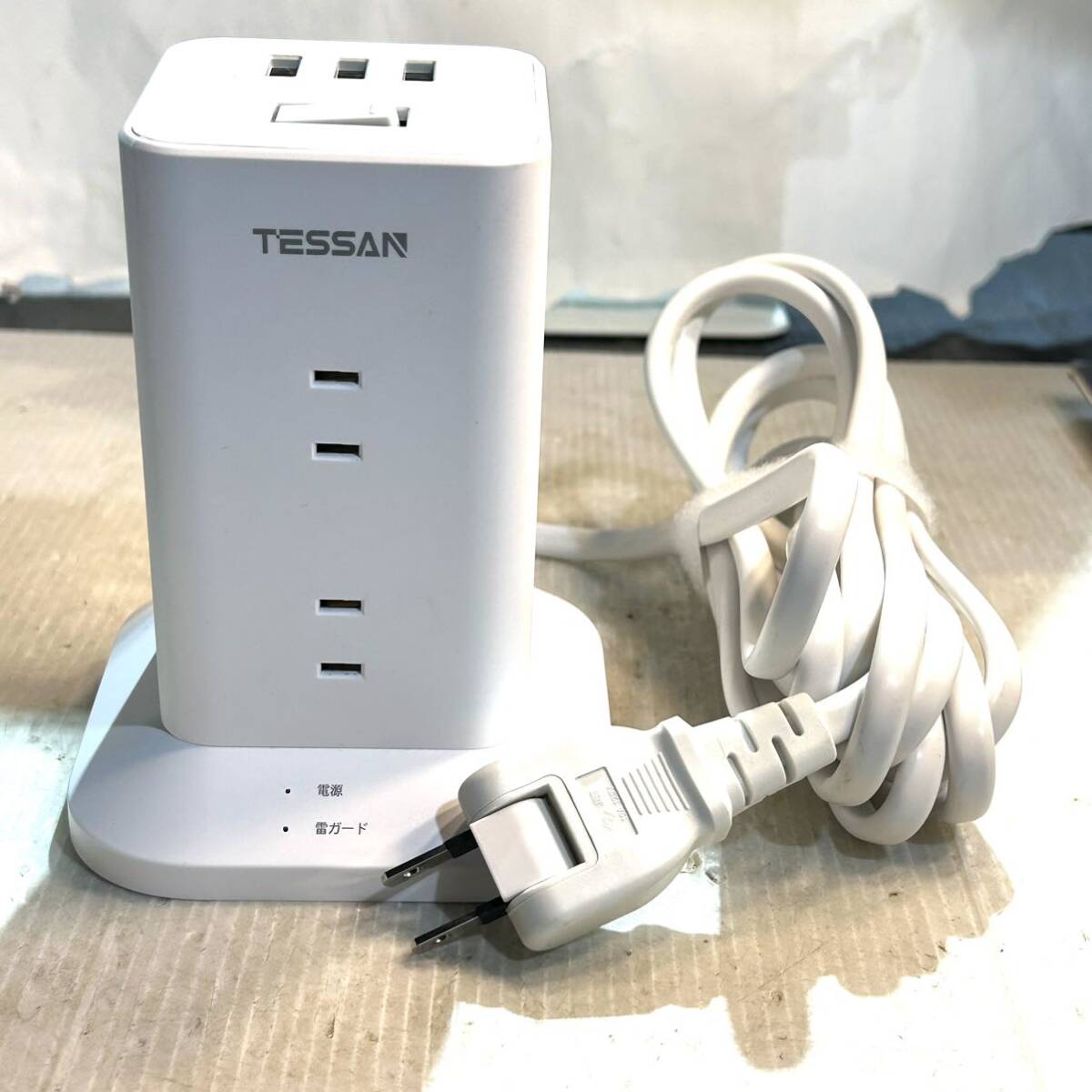 TESSAN TPS04-JP 電源タップタワー mini型 2m 延長コード 8個ACコンセント 3USBポート (B3896)_画像1