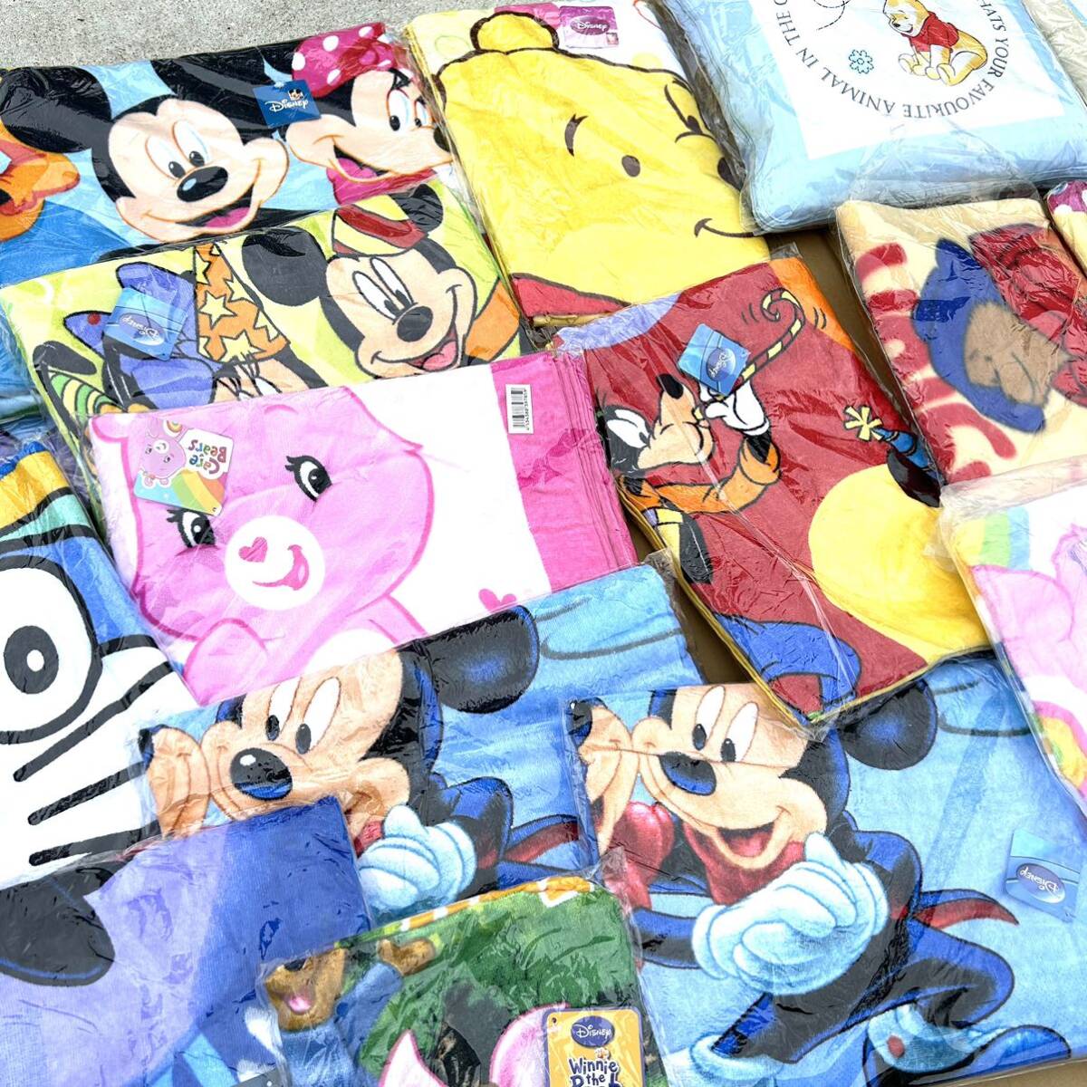 【未使用】ディズニー / ドラえもん / スヌーピー/ キャラクタータオル バスタオル 毛布 枕 大量まとめ 長期保管品 (B3899)の画像3