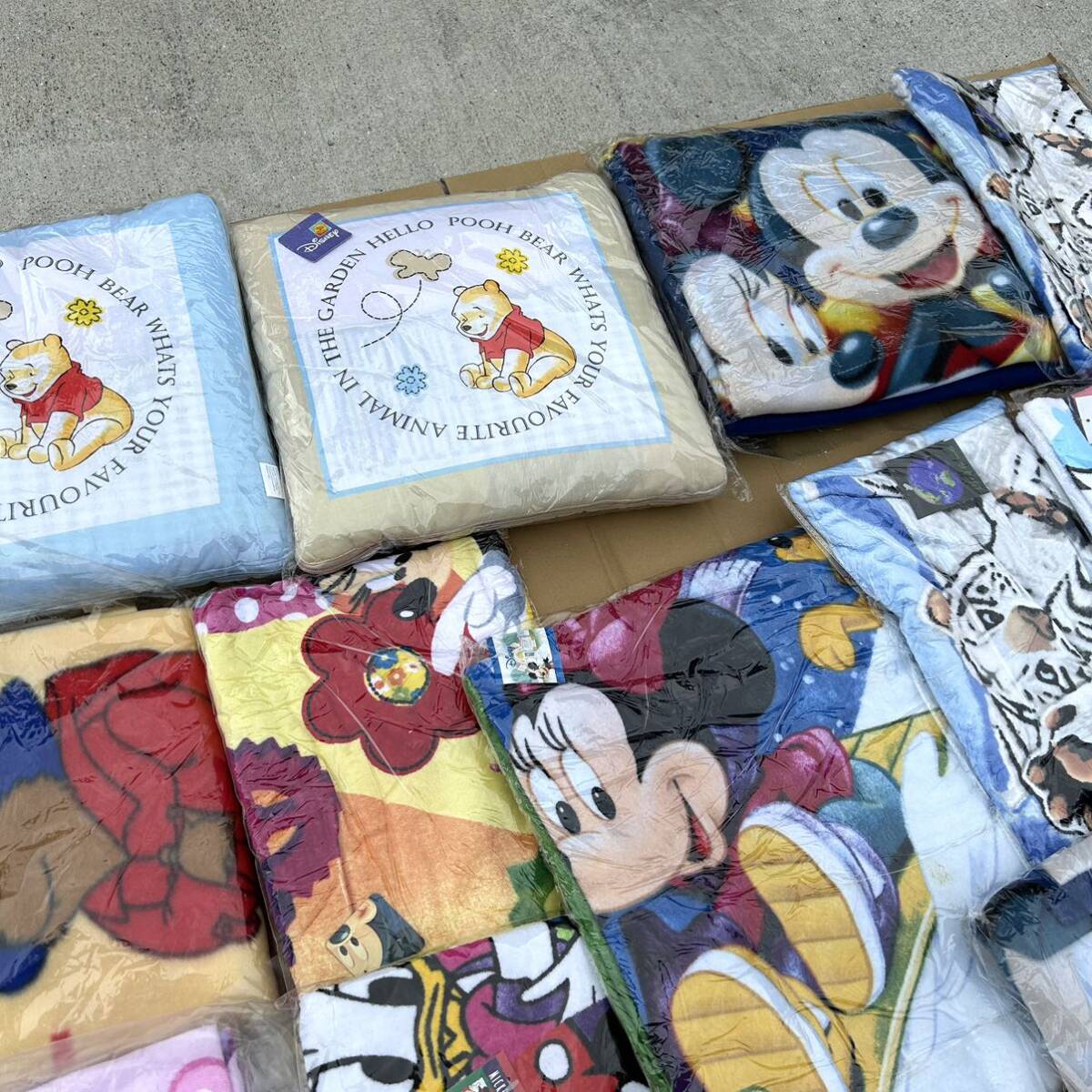 [ не использовался ] Disney / Doraemon / Snoopy / герой полотенце банное полотенце одеяло подушка много суммировать товары долгосрочного хранения (B3899)