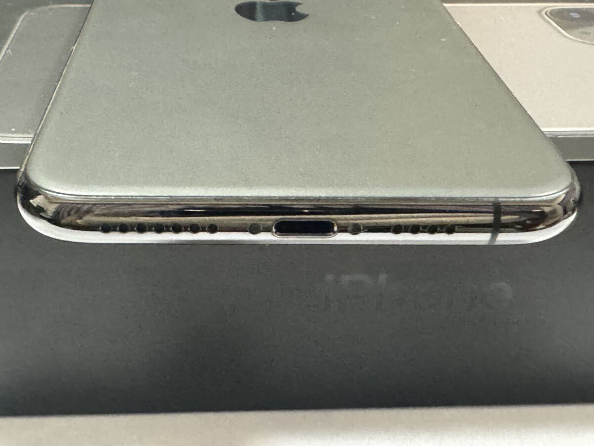 香港版 iPhone11 pro max 512GBスペースグレイ model A2220 SIM 香港版 iPhone11 pro max 512GBスペースグレイ model A2220 SIM