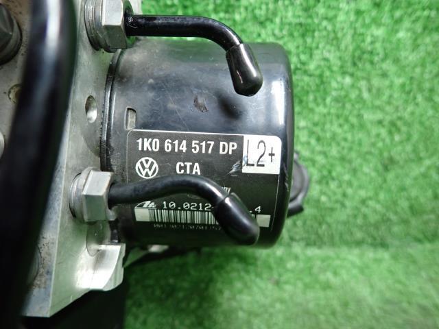 VW ゴルフトゥーラン DBA-1TCTH ABSアクチュエーター LB9A 1K0614517DP_画像3