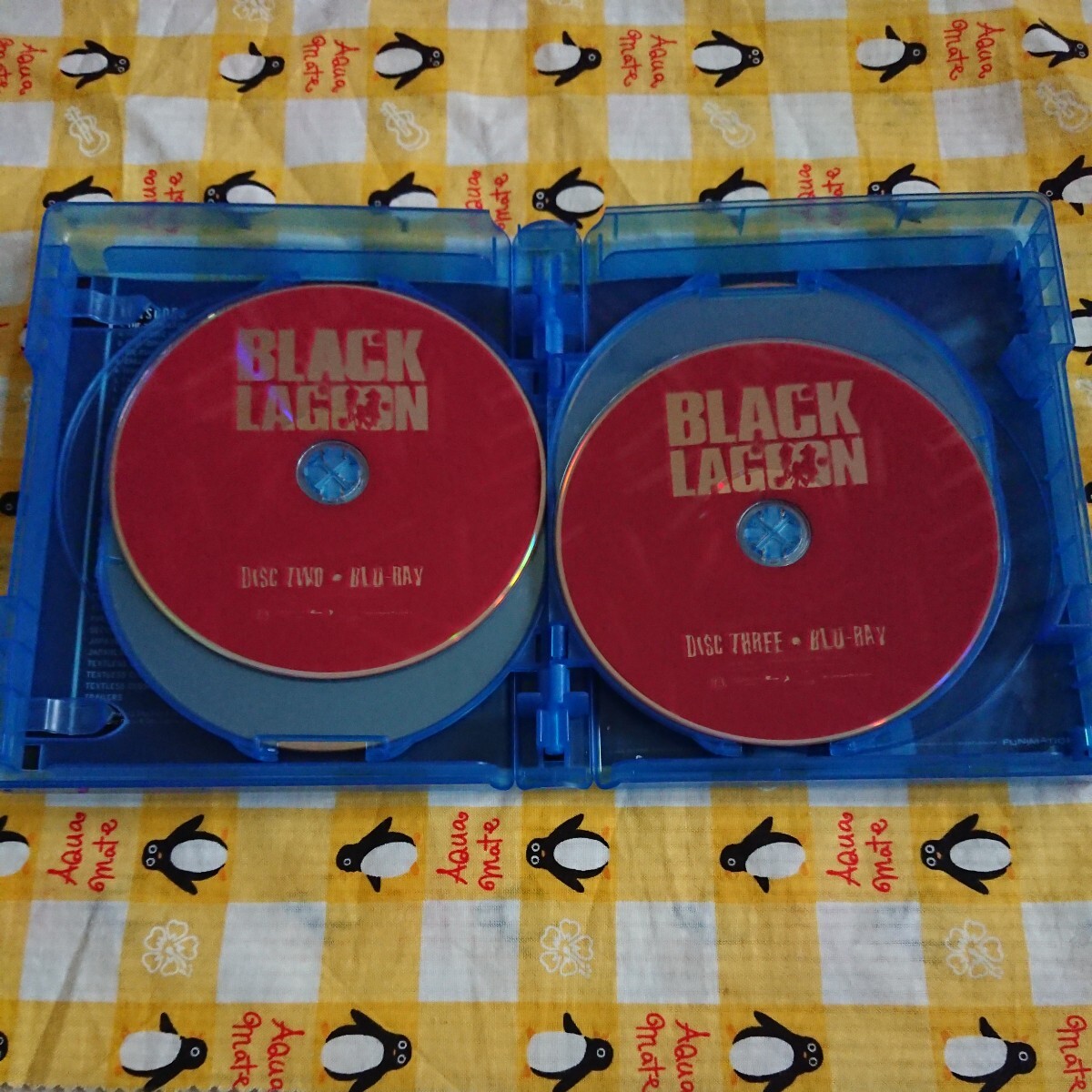 ブラックラグーン BLACKLAGOON アニメ 全24話+OVA5話 Blu-ray 海外版 送料無料_画像3