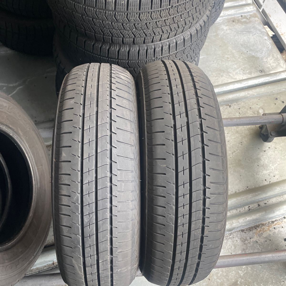 165/65R14 BRIDGESTONE ECOPIA NH200C(ブリヂストン エコピア) 中古夏タイヤ2本セット 2023年製 送料無料の画像1