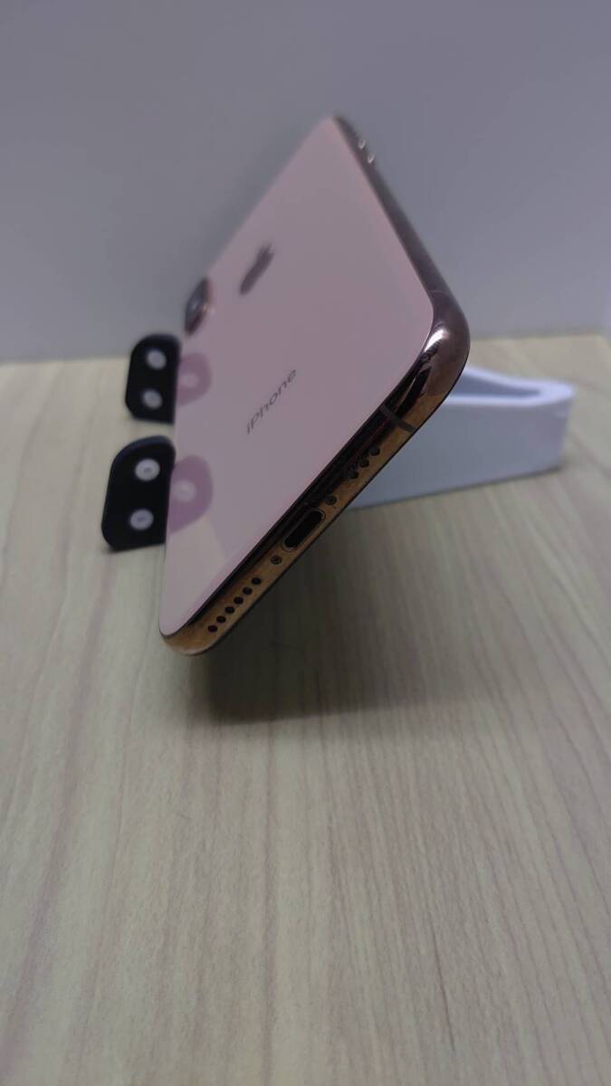 【ジャンク Face ID使用不可】iPhone Xs 64GB ゴールド docomo ネットワーク利用制限〇 simフリー バッテリー84% 【1円スタート】の画像5