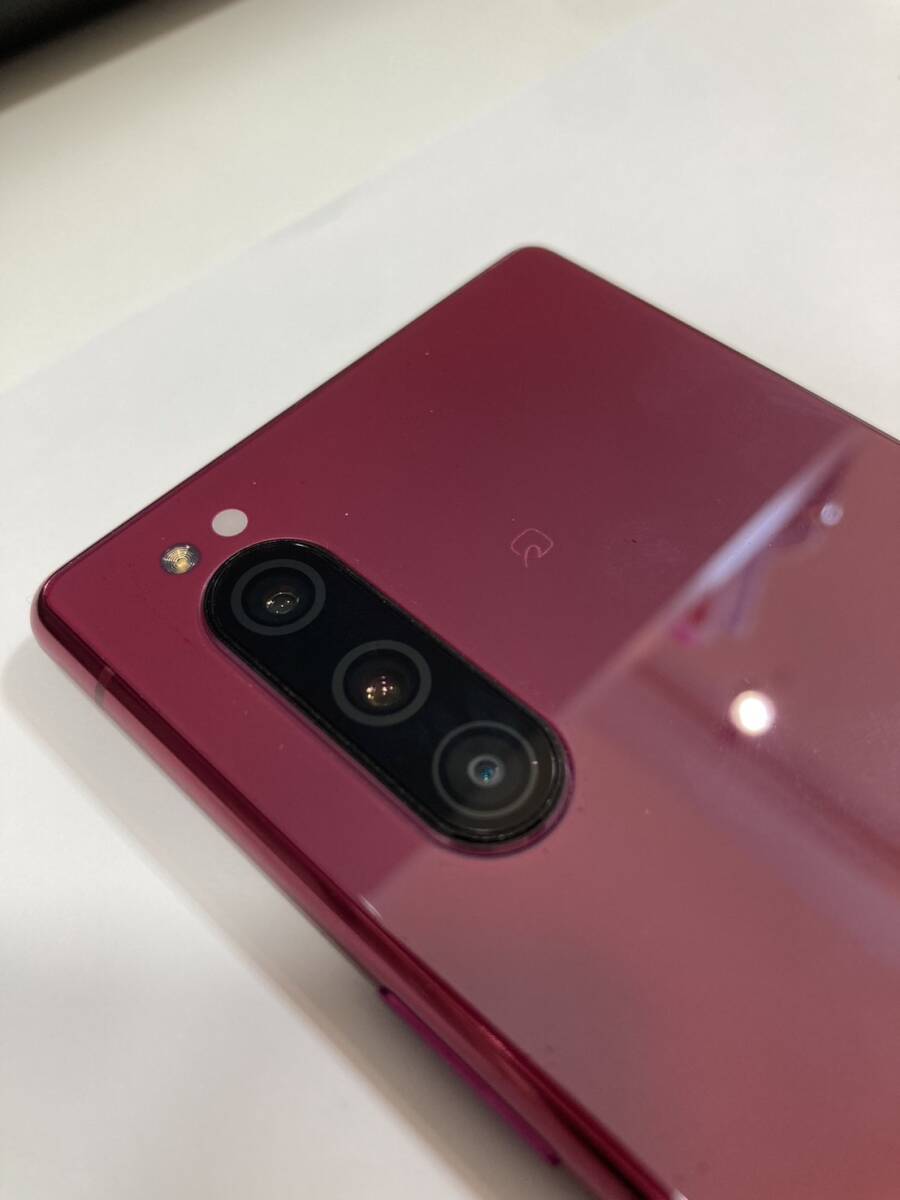 【飯能店編集中/確認中】【ジャンク/動作確認済み】XPERIA 5 64GB レッド docomo判定〇 液晶焼け 【1円スタート】