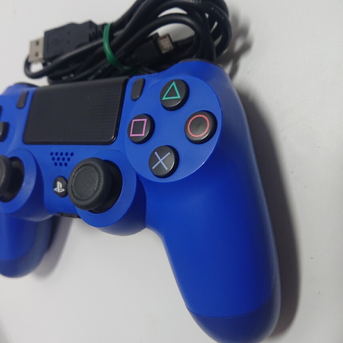 【清掃済み】PS4 純正 コントローラー 後期型 DUALSHOCK4 SONY デュアルショック4 USBケーブル ブルーの画像3