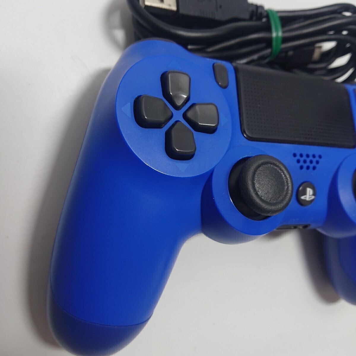【清掃済み】PS4 純正 コントローラー 後期型 DUALSHOCK4 SONY デュアルショック4 USBケーブル ブルーの画像2