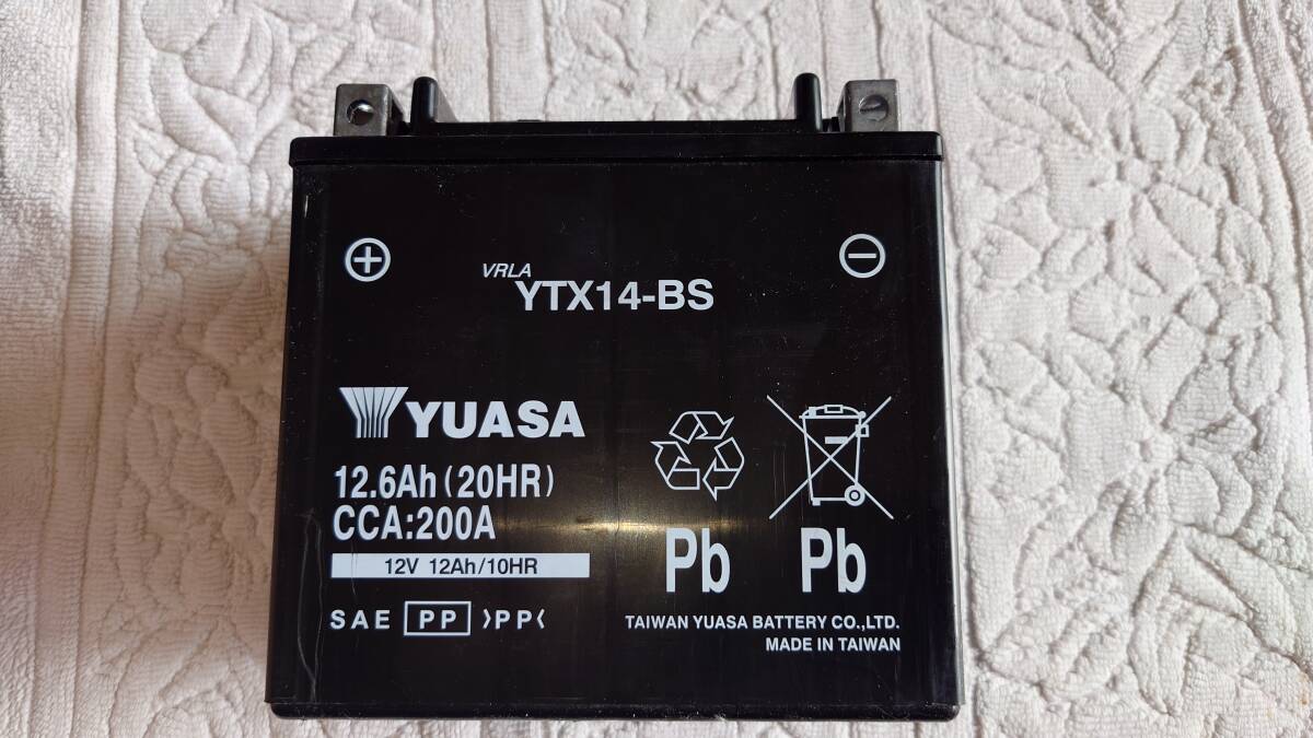 【同県・近県の方のみ！】YUASA YTX14-BS シャドウ GSX-R1100 SV1000S 間違い購入しました。の画像2