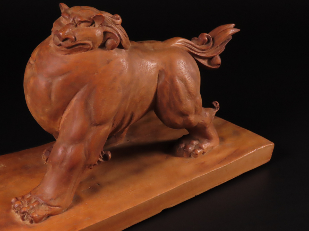 【ONE'S】彫刻家 小山泰山 本人作 『獅子』 木彫一刀彫 幅26cm 最上位作 極上細密彫刻 狛犬 唐獅子 置物 東洋彫刻 古美術品_画像7