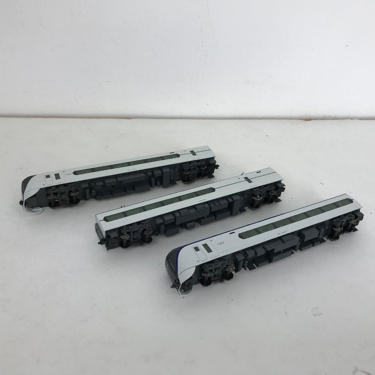 【中古品】KATO 10-1524 1/150 E353系 あずさ・かいじ 付属編成セット(3両)　【T-1758】_画像4