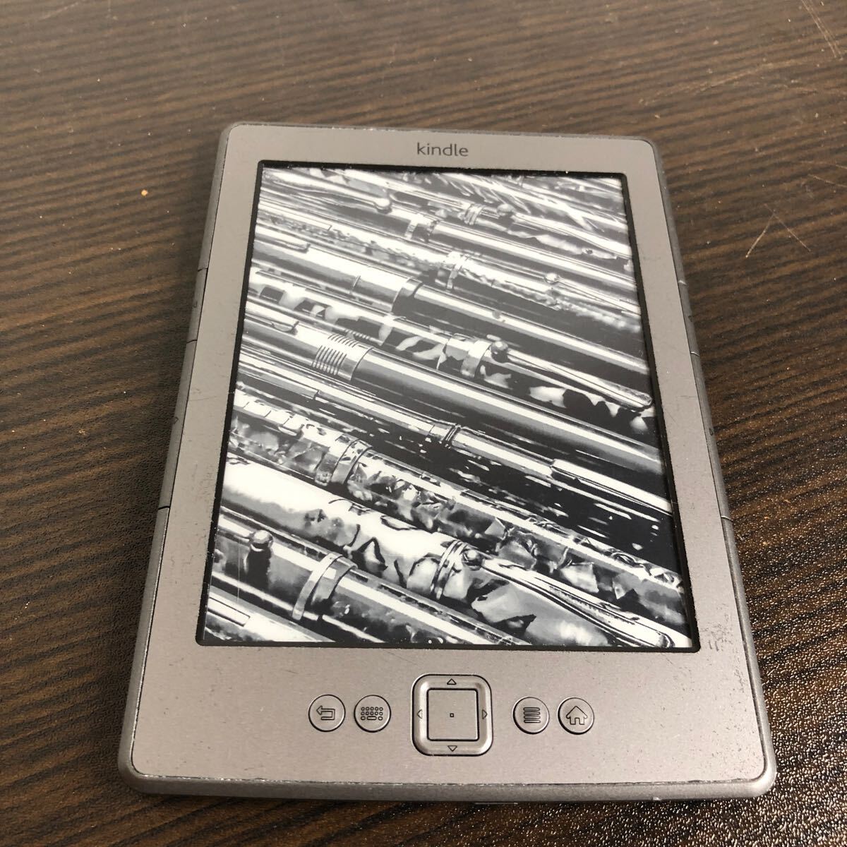 Amazon アマゾン Kindle D01100 2GB 電子書籍リーダー 通電しますの画像1