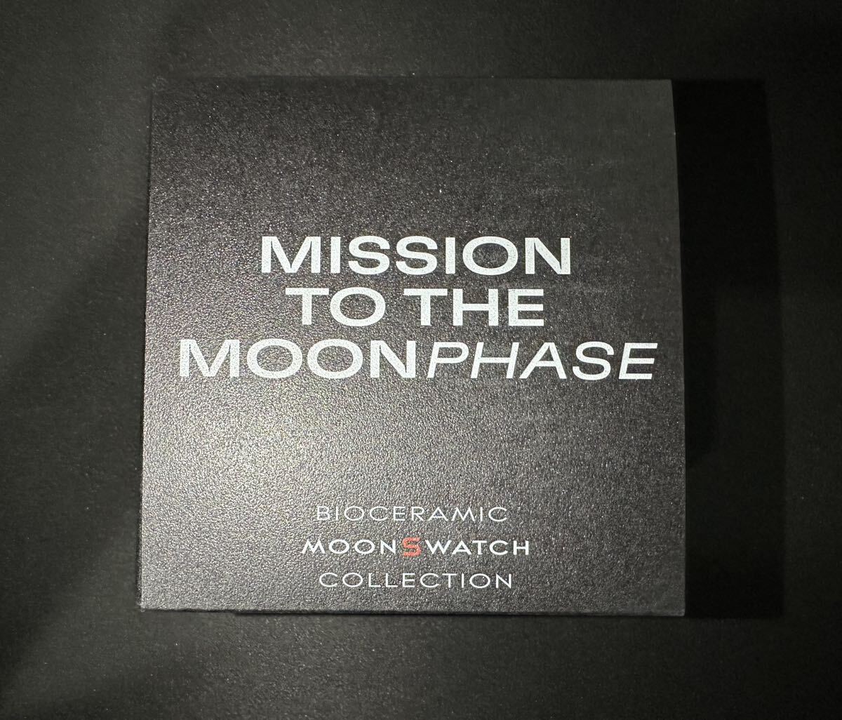 Snoopy x OMEGA x Swatch BIOCERAMIC MoonSwatch Mission To The Moonphase Black スヌーピー × オメガ × スウォッチの画像5