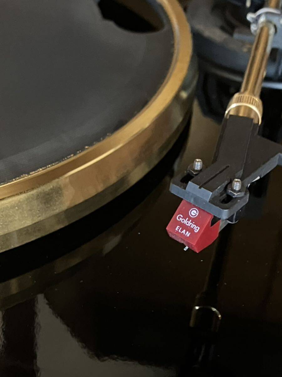 DUAL Golden 1 ベルトドライブ レコードプレーヤー ピアノブラック仕上げ 高級感の画像4