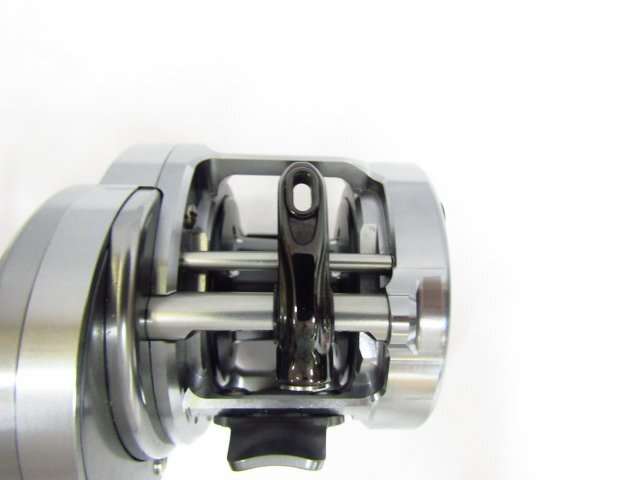 SHIMANO シマノ カルカッタコンクエスト DC 200HG BOX 付き 中古品 ◆5094の画像5