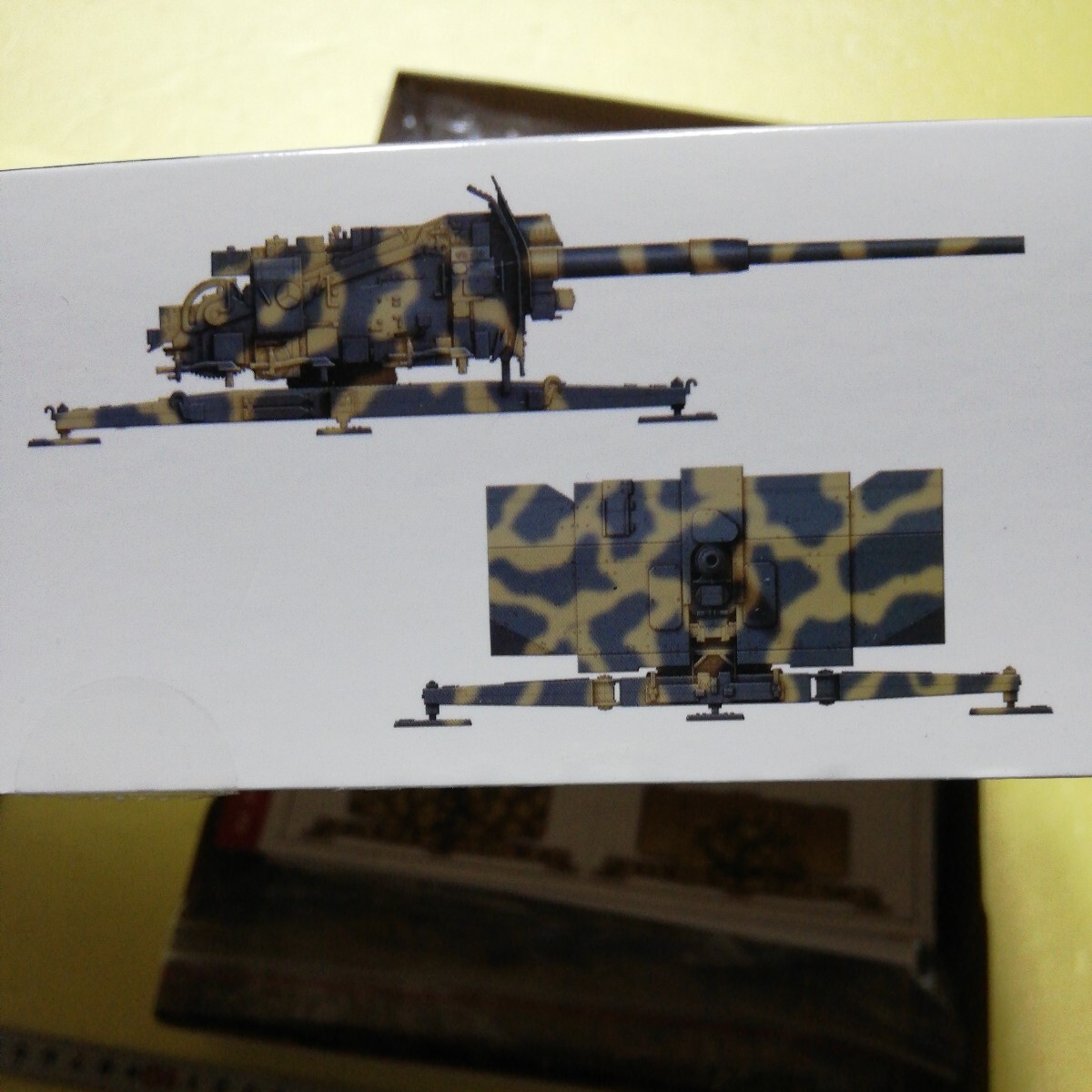 ☆地　　1/35 Amusing Hobby 88㎜FLAK41 高射砲　初回限定版ルッチャー軽駆逐戦車2連装　稀少　　未組立 　送料無料_画像3