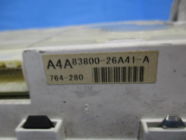 ◇200系 ハイエース 2型 ADF-KDH201V スピードメーター NO.292408 【個人宅送料別途加算・S1サイズ】_画像3