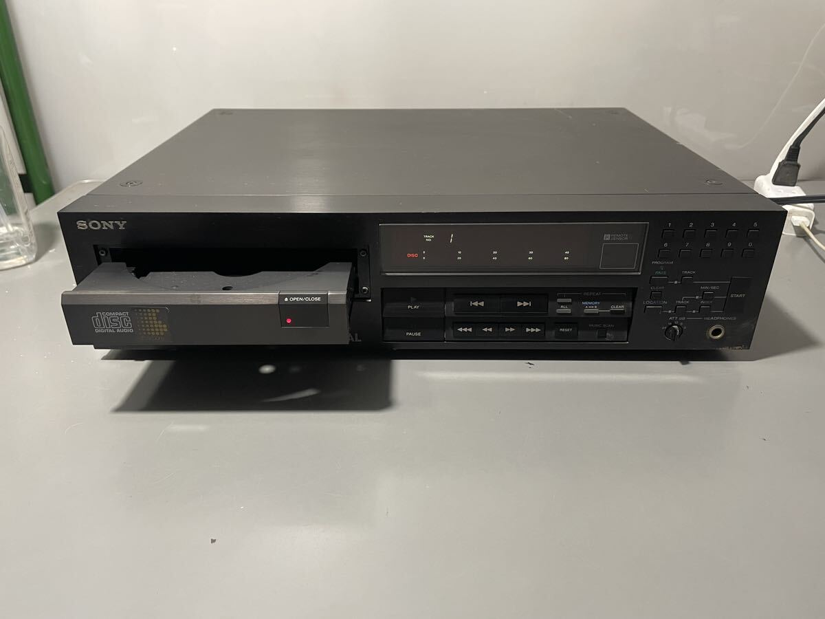 SONY ソニー CDプレイヤー CDP-701ES DIGITAL 昭和レトロ オーディオ機器 通電のみ確認の画像2