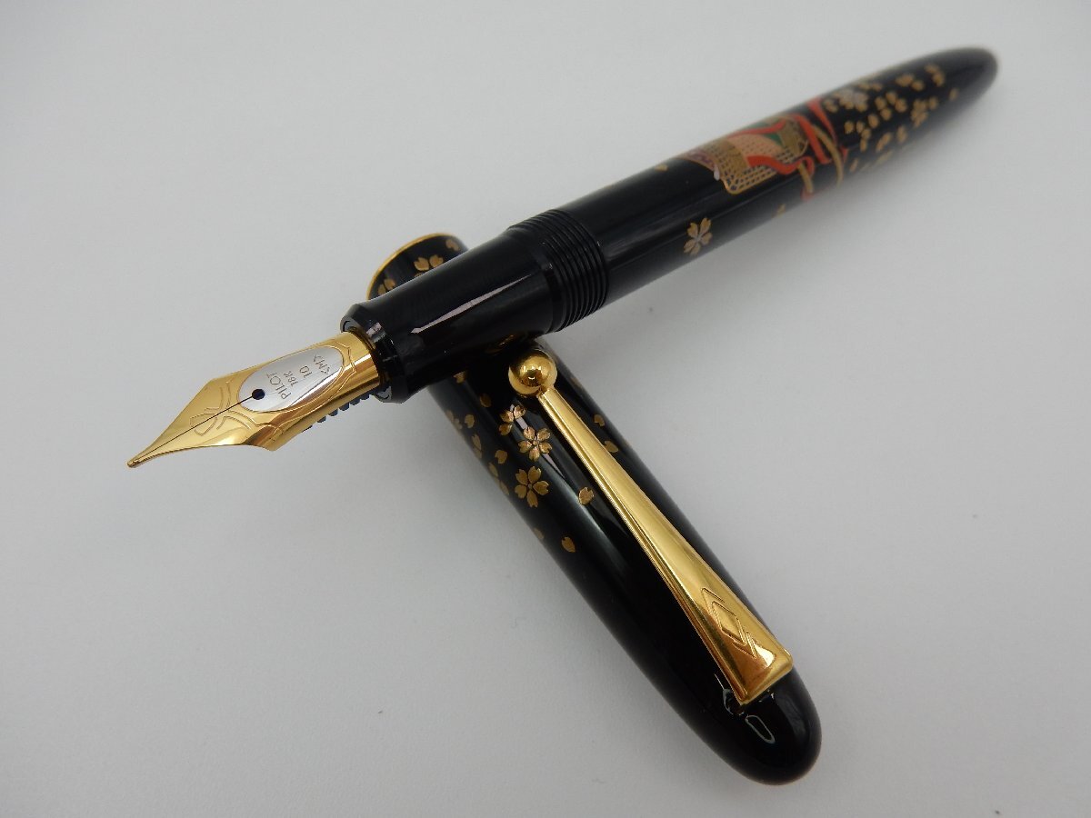 未使用品? PILOT パイロット 万年筆 御成婚記念 蒔絵 御所車 18Kペン先 國光會 久斎 1000本限定 M 1