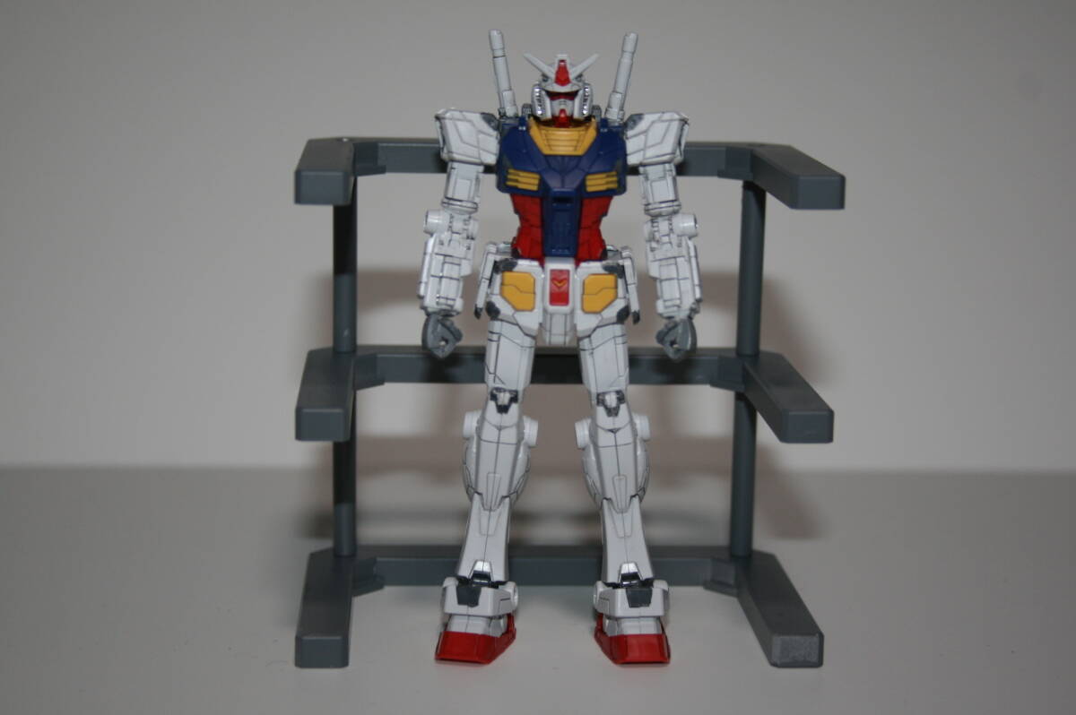 【ガンダムドック限定】　非売品　 1/200 ガンダム RX-78F00 プラモデル　塗装完成品_画像1