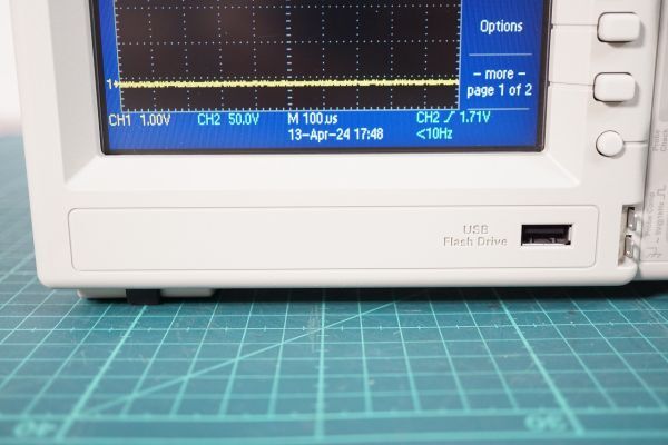[NZ][D4045610] Tektronix テクトロニクス TDS2014C デジタルストレージオシロスコープ 100MHz 2GS/s TPP0201ケーブル2本、元箱付きの画像5