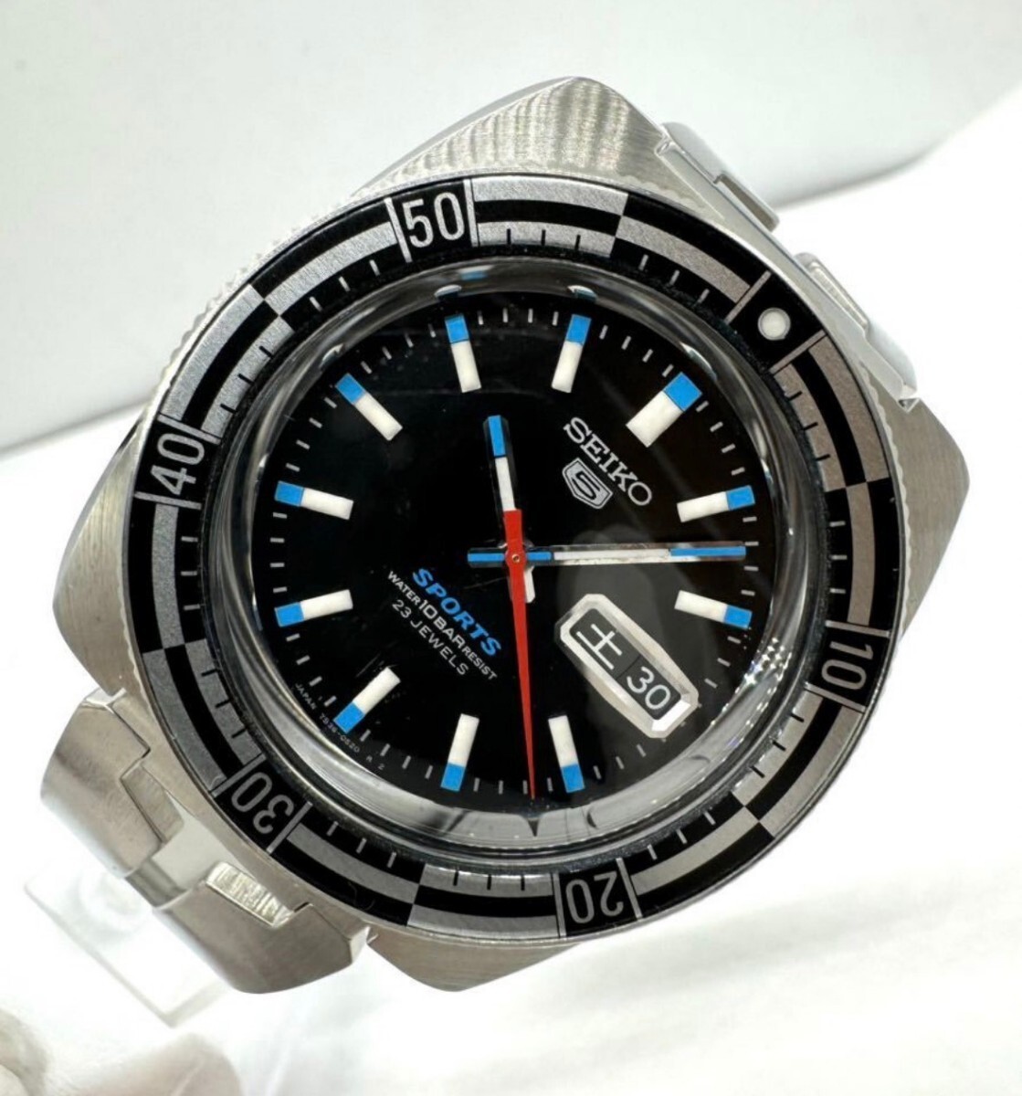 SEIKO 5 SPORTS RALLY DIVER SQUARE JDM セイコー 5 復刻版 7S36-0070 23石自動巻き デイデイト ラリーダイバーの画像2