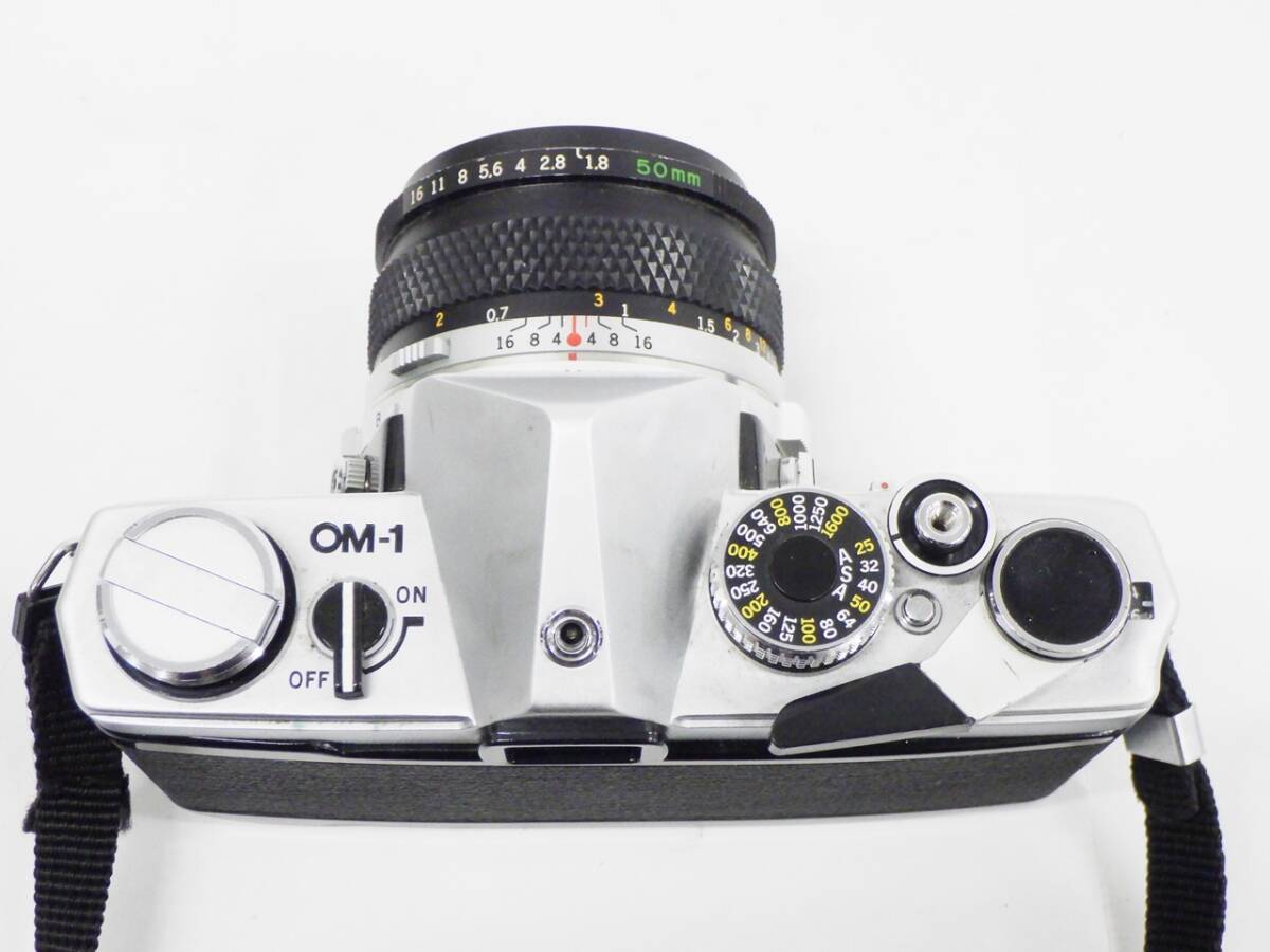 01 15-594215-24 [Y] オリンパス PLYMPUS OM-1 フィルムカメラ F.ZUIKO AUTO-S 1:1.8 f=50mm レンズ ケース付き 札15の画像2