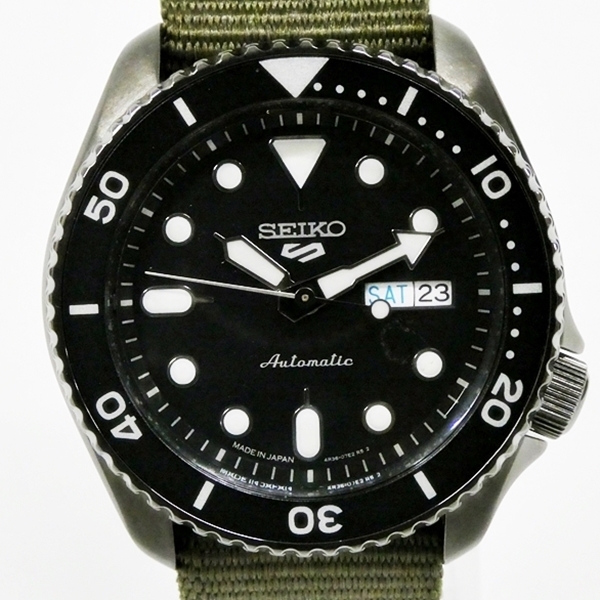 16 39-594357-25 [Y] SEIKO セイコー 5スポーツ 自動巻き 4R36-07G0 ブラック文字盤 裏スケ メンズ 腕時計 稼働品 福39_画像1