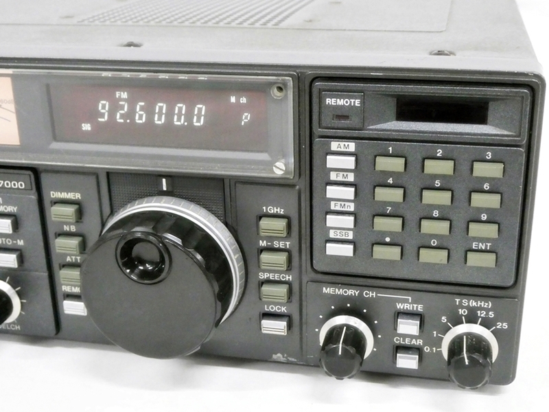 16 38-593807-18 [Y] ICOM アイコム IC-R7000 コミュニケーションレシーバー 広帯域受信機 無線機 通電確認済み 福38の画像3