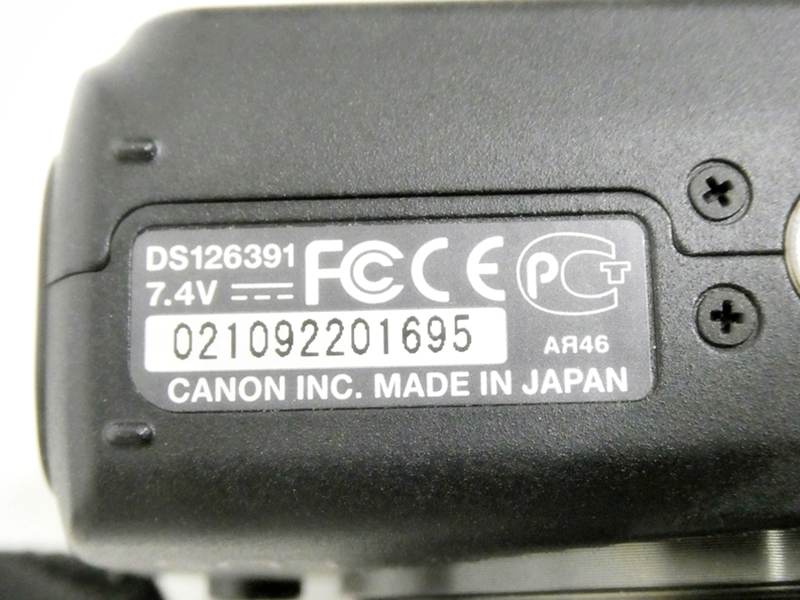 16 39-594363-25 [Y] Canon キヤノン EOS M ミラーレス一眼レフカメラ DS126391 バッテリー×1個 EF-M 22mm 1.2 STM 充電器 他 セット 福39の画像6